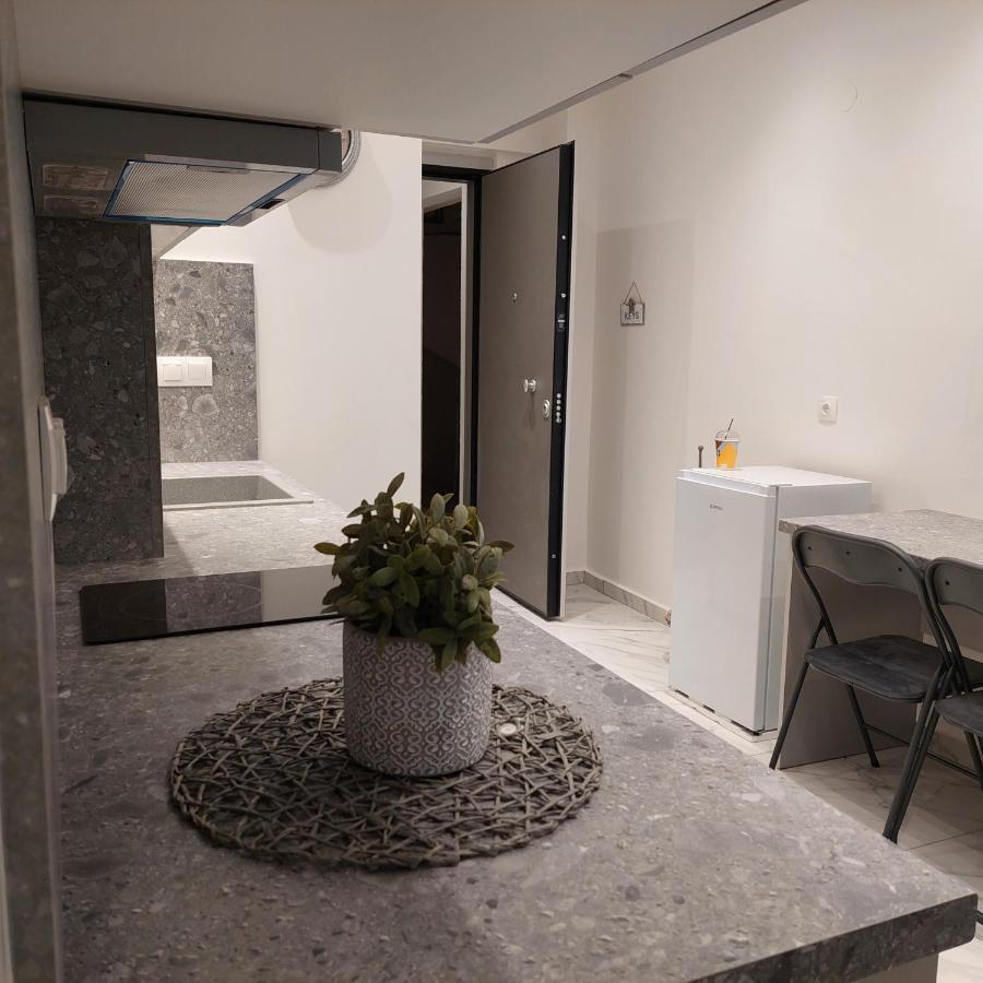 Budget Apartment To The Center 1 Thessaloniki Exterior photo